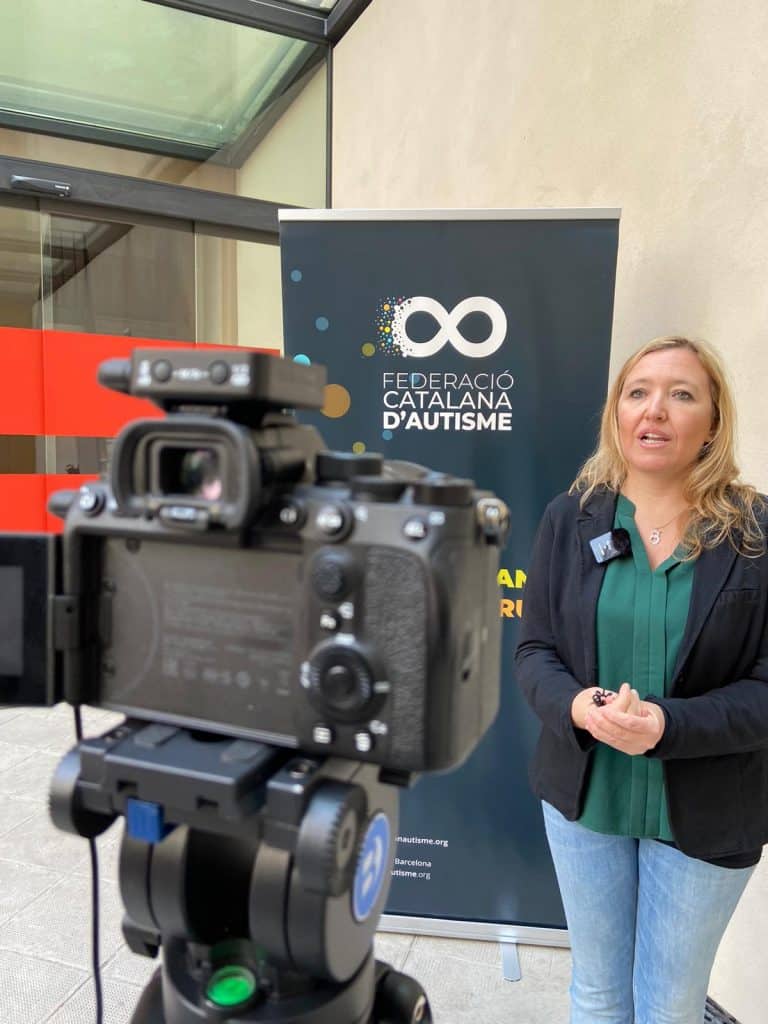 Entrevista a Sara Codina, dona autista amb diagnòstic tardà