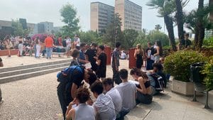 Alumnes de Batxillerat passant les PAU al campus Diagonal de la UB