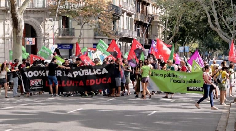 Vaga de professors als carrers de Barcelona