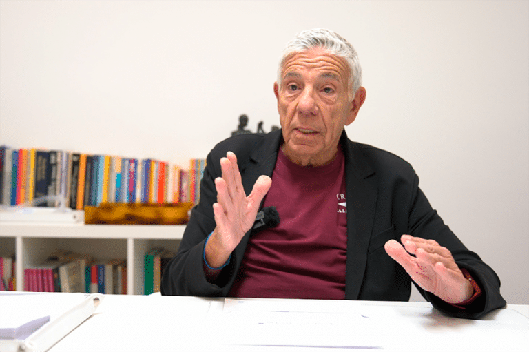 Imatge Dr. Eduard Estivill durant l'entrevista sobre la importància del son als infants