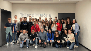 Persones sàvies i alumnes al Museu d'Història de Catalunya a Barcelona