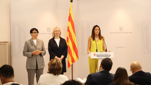 Consellera d’educació i formació Professional: Esther Niubó Secretària general, Teresa Sambola Secretària de Polítiques educatives, Josefa Beltran