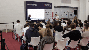 Empreses busquen candidats resolutius i tecnològicament competents al Saló de l'Ocupació