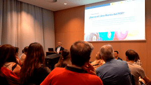 Imagen ponencia sobre impresión bajo demanda en la feria LIBER 24, Barcelona