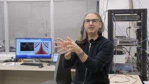 Pol Forn, investigador principal del Grup de Tecnologies Quàntiques de l’IFAE