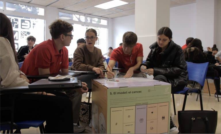 Alumnes durant el 8è FP Challenge