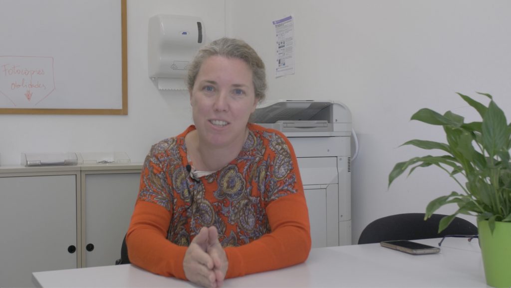 Emilee Sarah Moore de Luca, professora investigadora en didàctica de la Lingüística i Literatura a la UAB