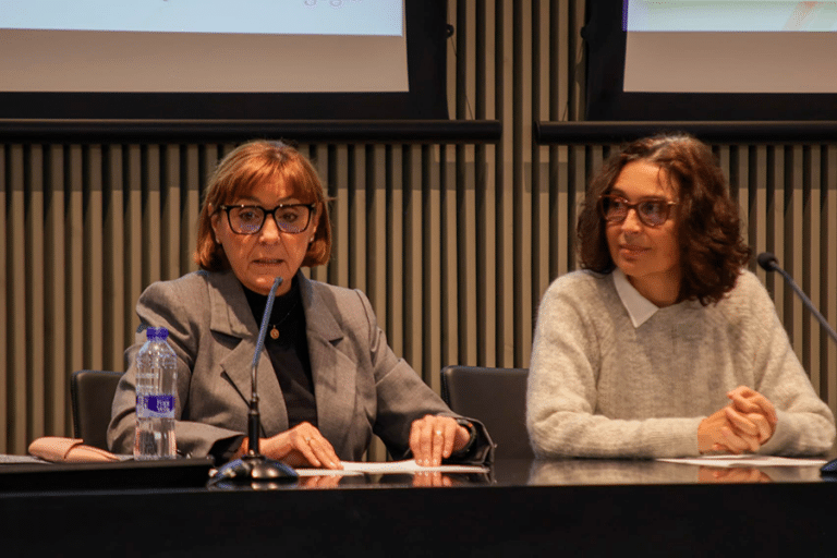 Victòria Gómez, presidenta COPEC i Marta Bertran, degana de la F. d'Educació de la UAB a la inauguració de la II Jornada COPEC-Universitats a Bellaterra.